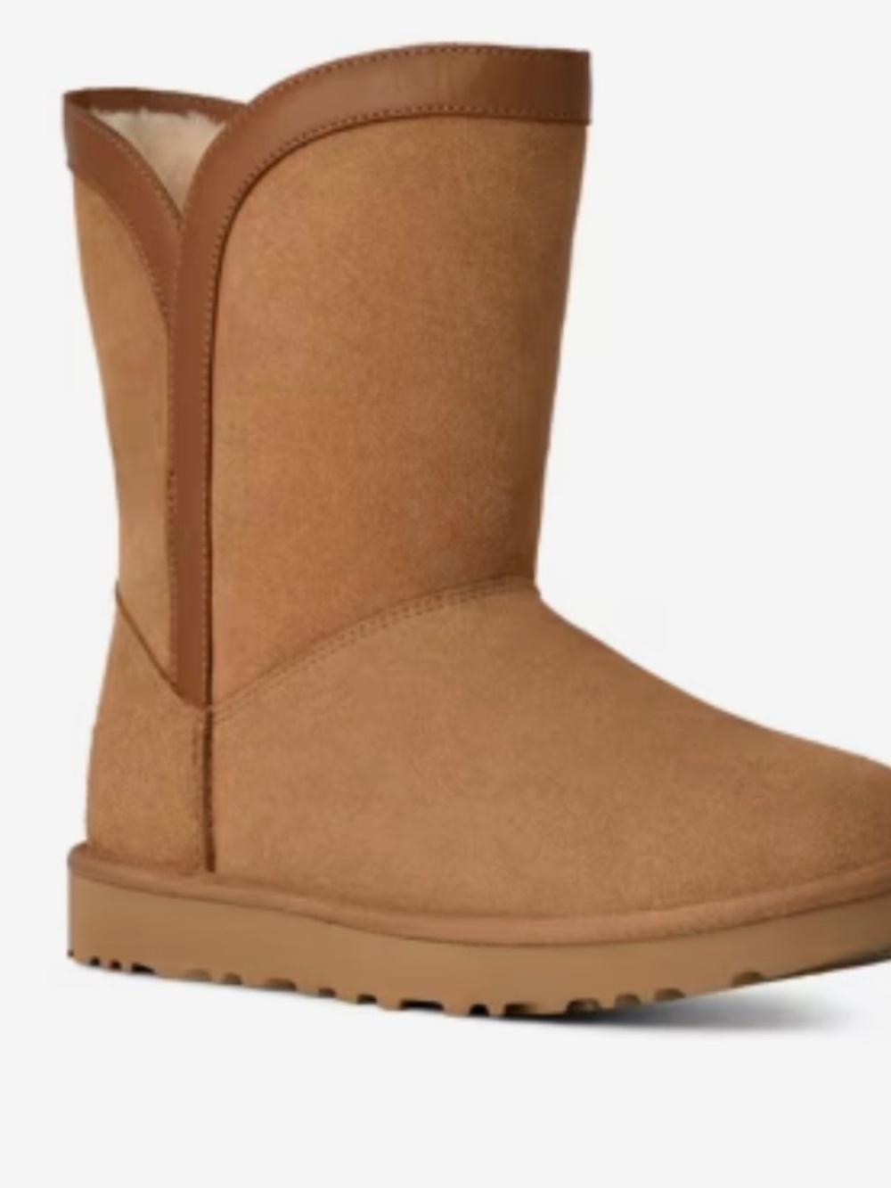 UGG Classic Short Lunara Bootie